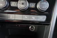 VW Touran 1.5 TSI R-Line