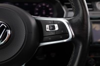 VW Passat Variant 2.0 TSI DSG R-Line