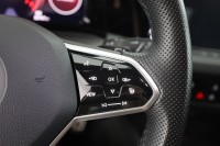 VW Golf VIII 2.0 GTI DSG