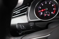 VW Passat Variant 1.5 TSI DSG Business