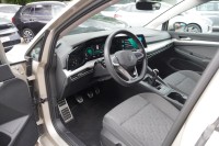 VW Golf VIII Variant 1.0 eTSI DSG