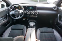 Mercedes-Benz A 180 A180 AMG Line Night 7G-DCT