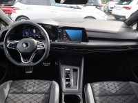 VW Golf VIII Variant R-Line 1.4 eTSI DSG