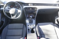 VW Passat Variant R-Line