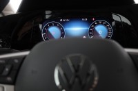 VW Golf VIII Variant 1.5 eTSI Life