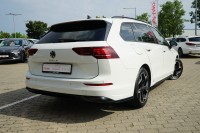 VW Golf VIII Variant 1.5 TSI R-Line