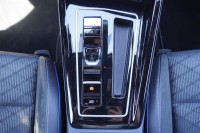 VW Golf VIII Variant R-Line DSG