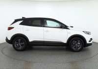 Opel Grandland (X) 1.2 T Design Line