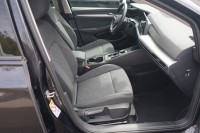 VW Golf VIII Variant 1.5 eTSI DSG