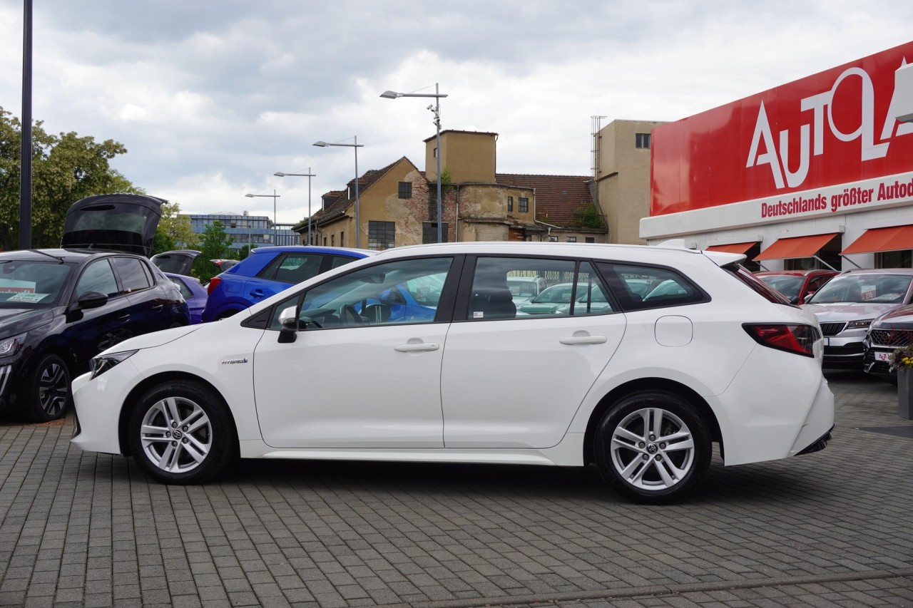 Toyota Corolla 2.0 Hybrid Business Edition