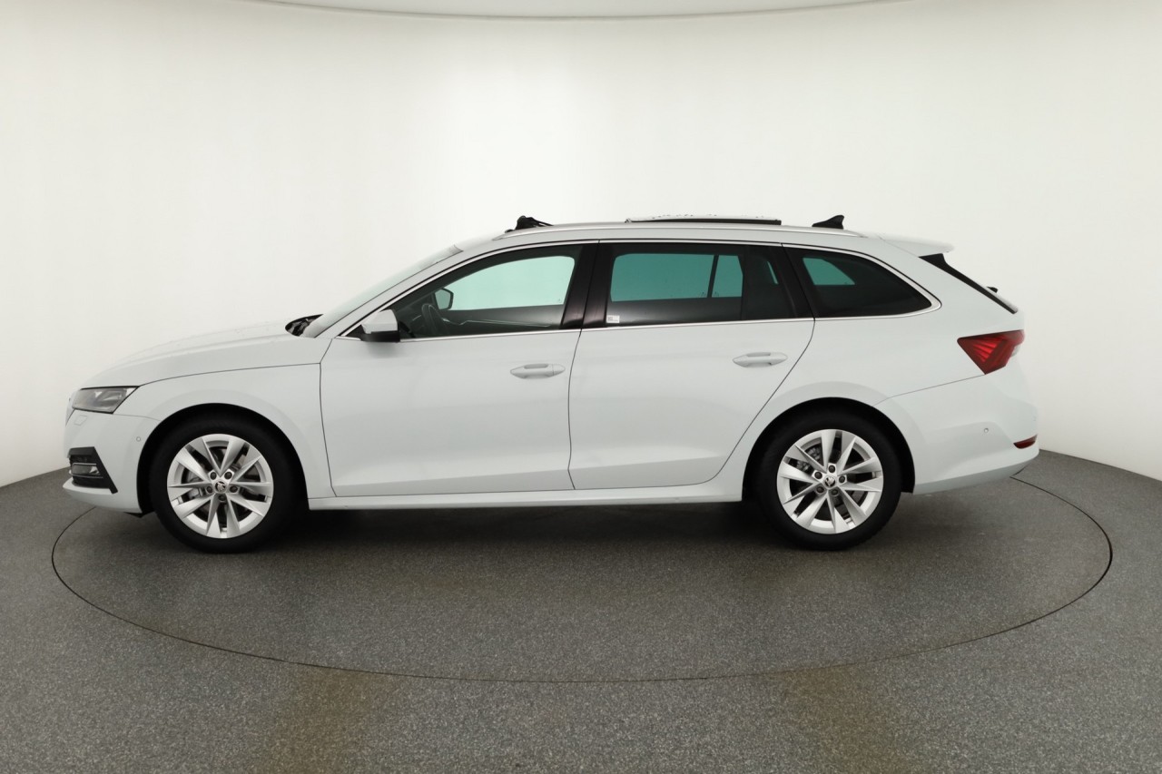 Skoda Octavia Combi 1.5 TSI First Edition