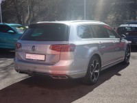 VW Passat Variant 2.0 R-Line 4Motion