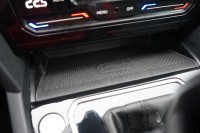 VW Passat Variant 1.5 TSI DSG R-Line