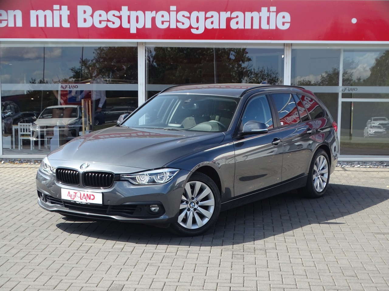 BMW 320 320i xDrive Advantage