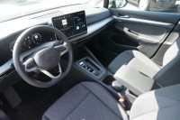 VW Golf VIII Variant 1.5 TSI DSG