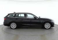 BMW 330 e xDrive Luxury Line
