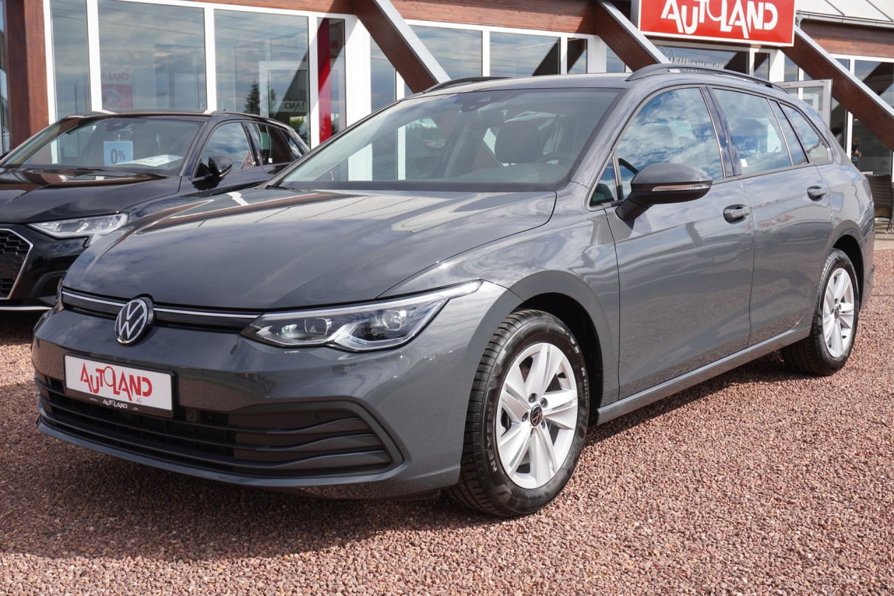 VW Golf VIII Variant 1.5 eTSI DSG
