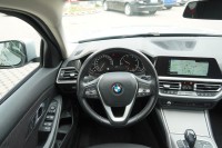 BMW 320 320d xDrive Advantage