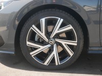 VW Golf VIII Variant 2.0 R-Line