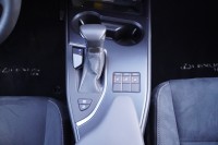 Lexus UX 2.0 Hybrid 250 h