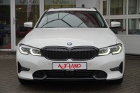 BMW 330 i xDrive Sport Line