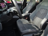 VW Golf VIII 2.0 TDI R-Line