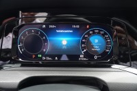 VW Golf VIII 2.0 GTI