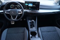 VW Golf VIII Variant 1.5 TSI Goal