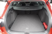 VW Golf VIII Variant 1.5 eTSI DSG R-Line
