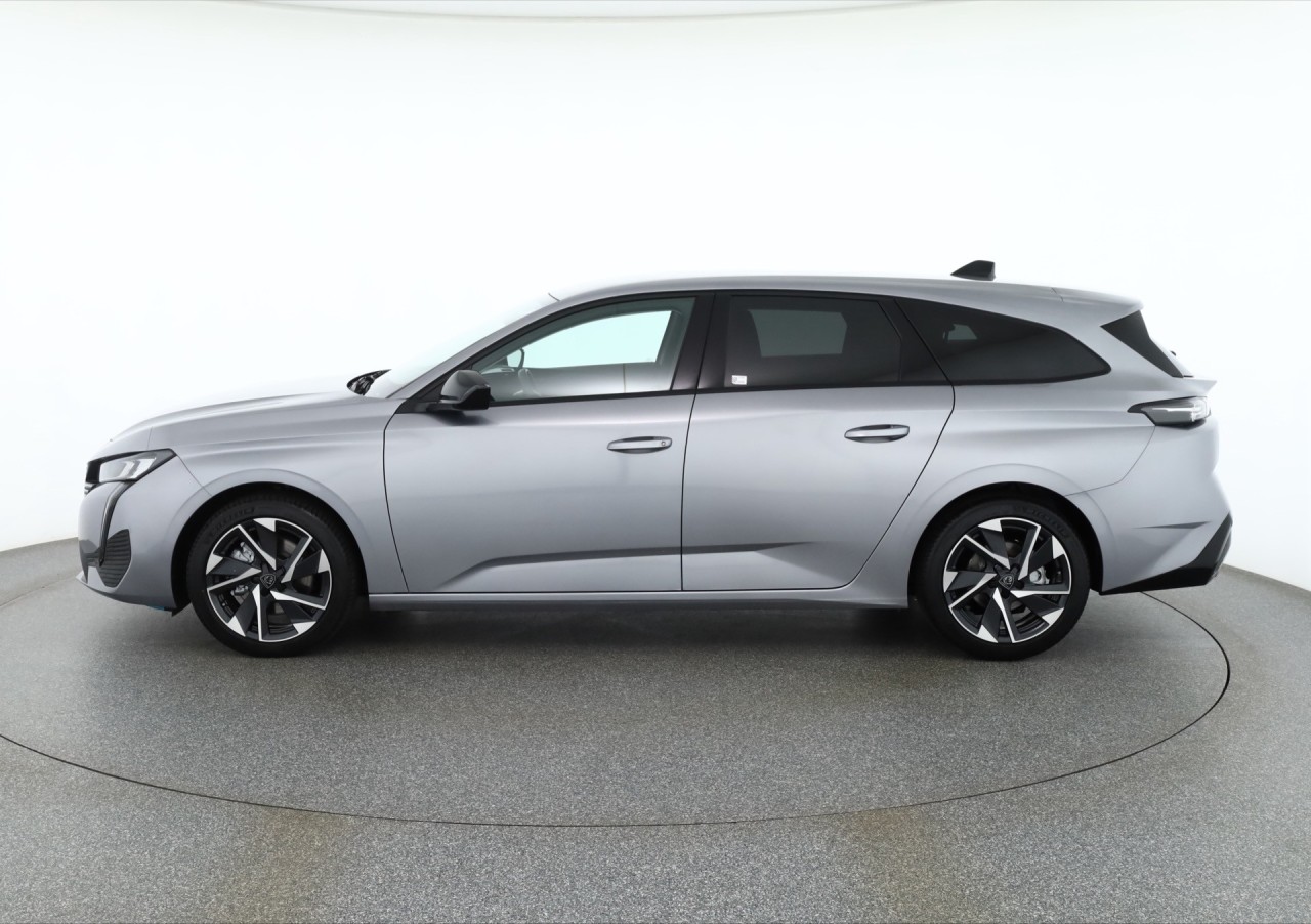 Peugeot 308 SW 1.2 Hybrid 145 Aut.
