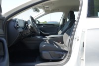 VW Passat Variant 1.5 eTSI DSG