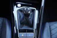 VW Golf VIII Variant 1.5 TSI R-Line