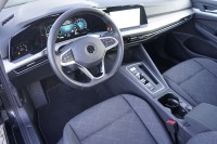 VW Golf VIII Variant 1.5 eTSI DSG