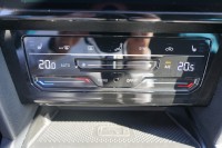 VW Passat Variant 1.5 TSI DSG R-Line