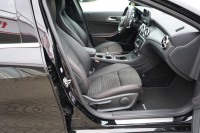 Mercedes-Benz GLA 180 AMG Line
