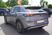 VW T-Roc 1.5 eTSI DSG n.Modell