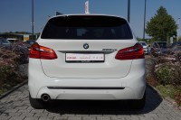 BMW 225 xe