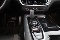 Volvo V60 Recharge T6 AWD R Design