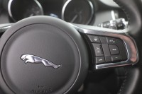 Jaguar E- PACE 2.0 D R-Dynamic AWD