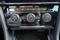 VW Golf VII Variant 1.5 TSI DSG Highline