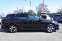 VW Golf VIII Variant 1.5 eTSI Goal DSG