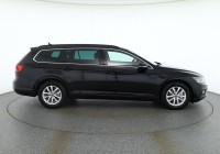 VW Passat Variant 1.5 TSI DSG