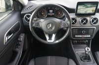Mercedes-Benz GLA 180 Urban