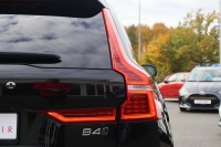 Volvo XC 60 XC60 2.0 M-Hybrid Momentum Pro AWD