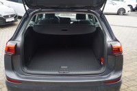 VW Golf VIII Variant 1.5 eTSI DSG Life