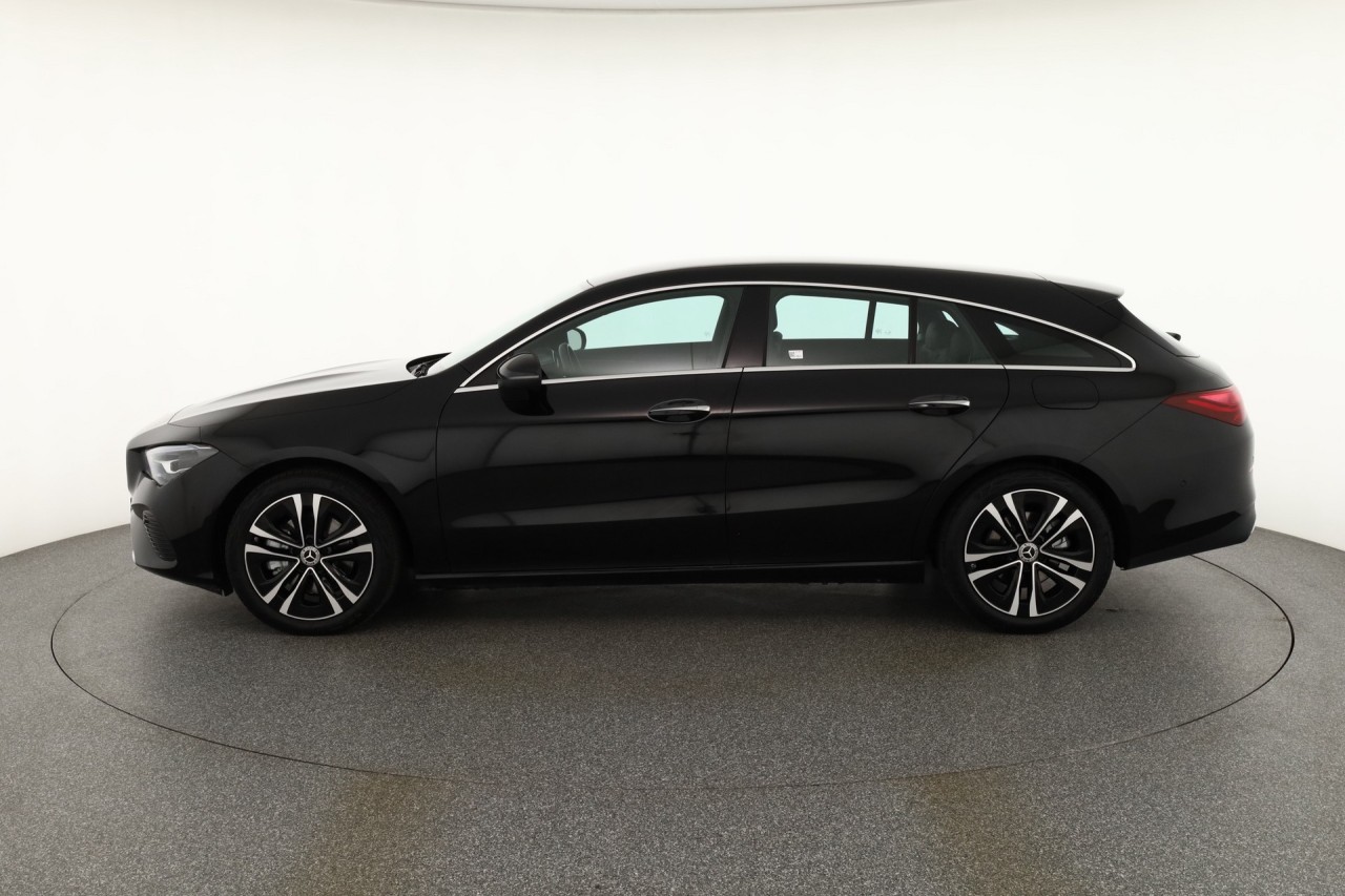 Mercedes-Benz Shooting Brake CLA 220 d