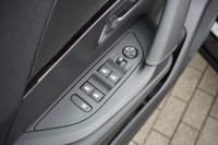 Peugeot 2008 GT 1.2 PT EAT8