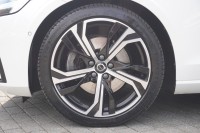 Volvo S60 2.0 M-Hybrid Plus Dark