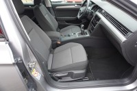 VW Passat Variant 1.5 TSI Conceptline