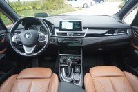 BMW 220 i Luxury Line Aut